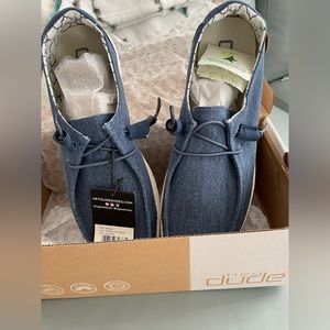 Hey Dude Wendy BNWT Women’s sz 9 shoe